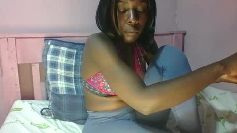 Snapshot of sweet_aaliya chatting on 05.14.26 Aaliya online show from 05.14.26
