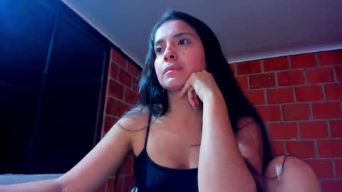 sweet and hot alaia online show from 11.11.25