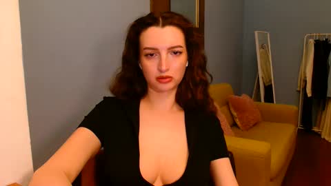 Snapshot of sweet_baby_miranda_ chatting on 05.24.26 Miranda online show from 05.24.26