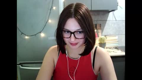 Snapshot of sweet_bella1318 chatting on 12.14.25 Bella dont forget thumbs up online show from 12.14.25