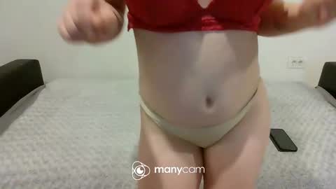 Snapshot of sweet_bluegirl chatting on 02.17.25 Sweet bluegirl online show from 02.17.25