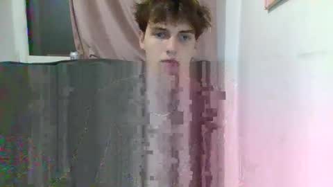 Snapshot of sweet_boy070 chatting on 11.18.25 sweet_boy070 online show from 11.18.25