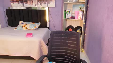 Candy online show from 12.16.25