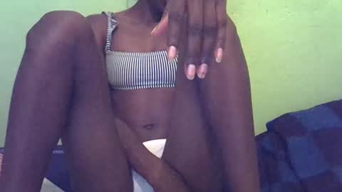 sweet_candie01 online show from 11.11.25