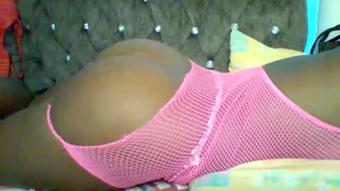 Snapshot of sweet_cherry007 chatting on 10.14.25 sweet_cherry007 online show from 10.14.25