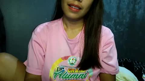 Snapshot of sweet_dianne08 chatting on 06.21.26 dianne online show from 06.21.26
