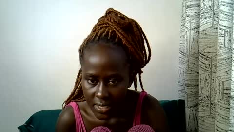 Snapshot of sweet_diva19 chatting on 06.26.26 sweet_diva19 online show from 06.26.26