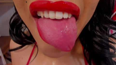 Snapshot of sweet_eliizabeth chatting on 04.06.26 sweet_eliizabeth online show from 04.06.26