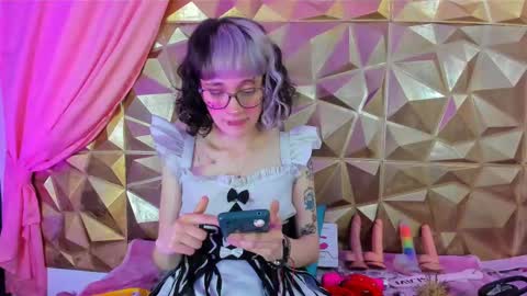  emmili  online show from 02.13.25