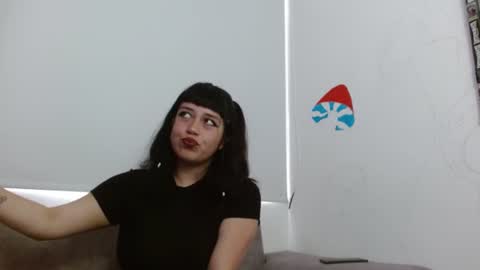 Snapshot of sweet_ferr chatting on 06.24.26 sweet_ferr online show from 06.24.26