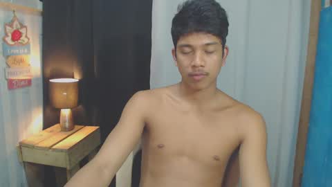 Snapshot of sweet_guyxx chatting on 01.08.25 sweet_guyxx online show from 01.08.25