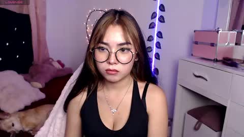 Snapshot of sweet_hannaah chatting on 05.09.26 Hannah online show from 05.09.26