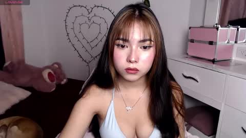 Snapshot of sweet_hannaah chatting on 05.12.26 Hannah online show from 05.12.26