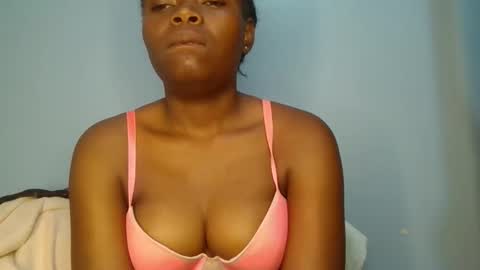 Snapshot of sweet_jamiie chatting on 09.25.25 jay online show from 09.25.25