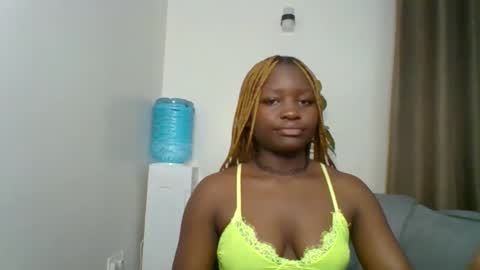 Snapshot of sweet_jenica chatting on 04.27.26 ESTHER NEEMA online show from 04.27.26