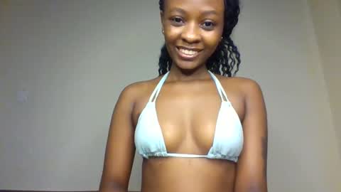 Snapshot of sweet_jovial chatting on 06.11.26 sweet_jovial online show from 06.11.26