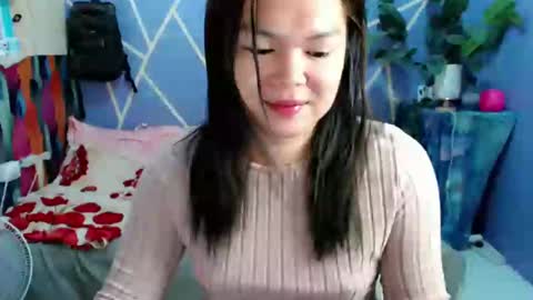 Snapshot of sweet_kendallxxxx chatting on 12.23.24 Nicahhh online show from 12.23.24