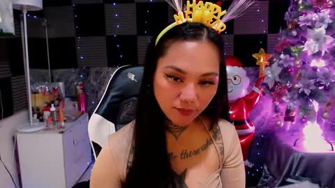 Snapshot of sweet_kittykatya chatting on 12.31.24 sweet_kittykatya online show from 12.31.24