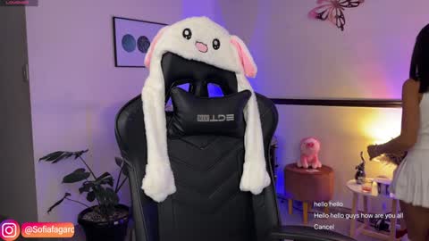 free            private online show from 01.19.25