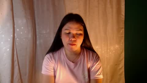 Snapshot of sweet_loverxxx chatting on 09.22.25 Dimple online show from 09.22.25