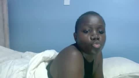 sweet_melodiyy online show from 11.10.25