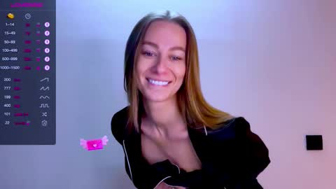 Mia online show from 09.30.25