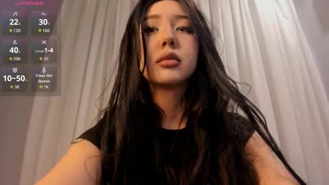 Mikasa online show from 12.04.25