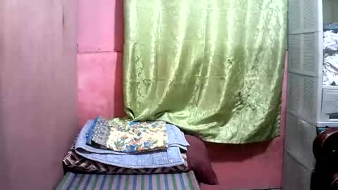 sweet_milkshake2004 online show from 10.08.25