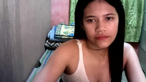 sweet_milkshake2004 online show from 10.19.25