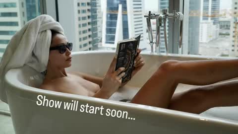 Snapshot of sweet_moan chatting on 05.03.26 Dana online show from 05.03.26