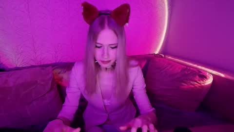 sweet_mol1y online show from 10.03.25