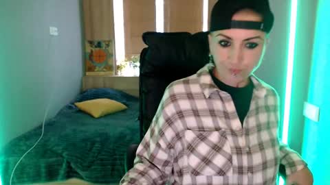 sweet_n_strong online show from 04.14.26