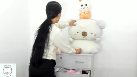 Nhaomy online show from 09.22.25