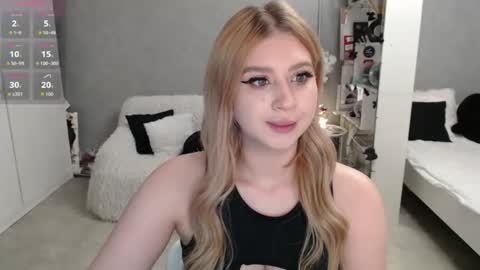 sweet_nicole_333 online show from 03.19.26