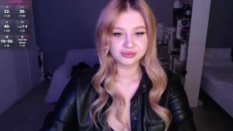 sweet_nicole_333 online show from 04.11.26