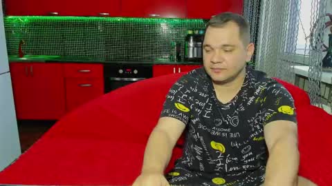 Snapshot of sweet_olga_and_dmitriy chatting on 05.16.26 Olga and Dmitriy online show from 05.16.26