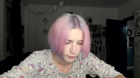 kira online show from 10.23.25