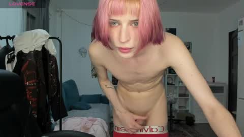 kira online show from 04.18.26