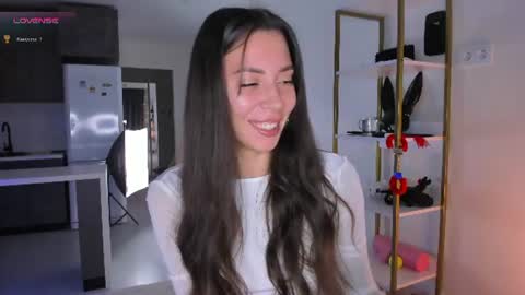 Snapshot of sweet_princess_ashley chatting on 06.24.26 Ashley online show from 06.24.26