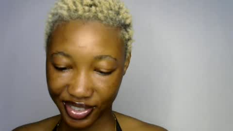 Snapshot of sweet_pussy04 chatting on 06.23.26 sweet girl online show from 06.23.26
