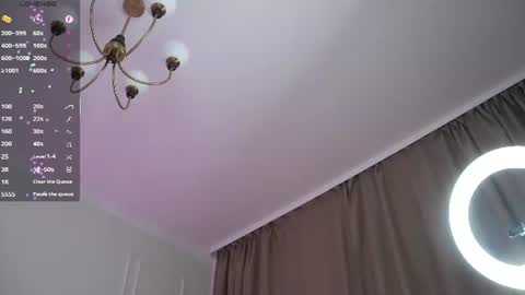 Snapshot of sweet_reverie chatting on 06.15.26 Vanessa online show from 06.15.26