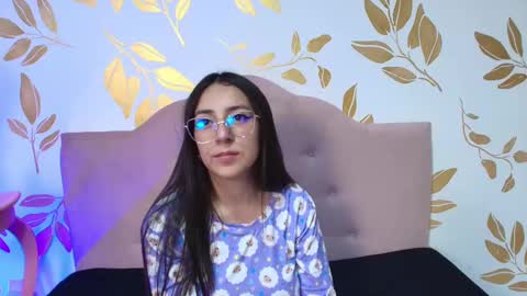 Sammy Lauren online show from 02.25.25