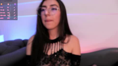 Sammy Lauren online show from 03.11.25