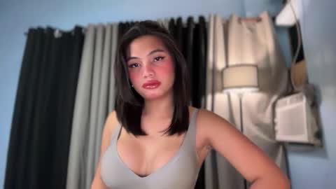 Snapshot of sweet_scarllet12 chatting on 05.14.26 SCARLLET online show from 05.14.26