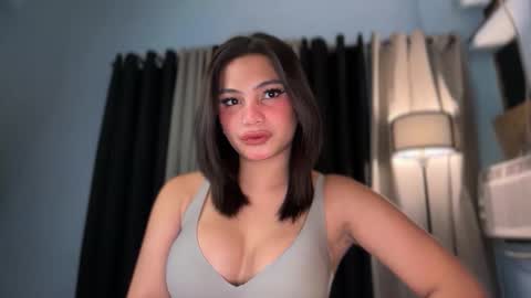 Snapshot of sweet_scarllet12 chatting on 05.20.26 SCARLLET online show from 05.20.26