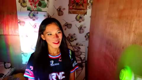 Zhienne online show from 11.21.25