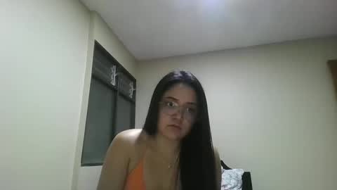 Mari online show from 10.27.25