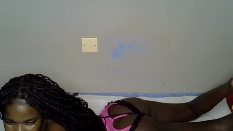 sweet_sheee online show from 11.21.25