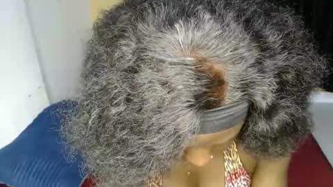 Snapshot of sweet_sherie chatting on 10.22.25 ellanah Tracie online show from 10.22.25