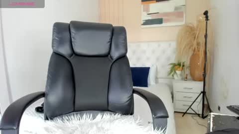 Yeileen online show from 07.14.26